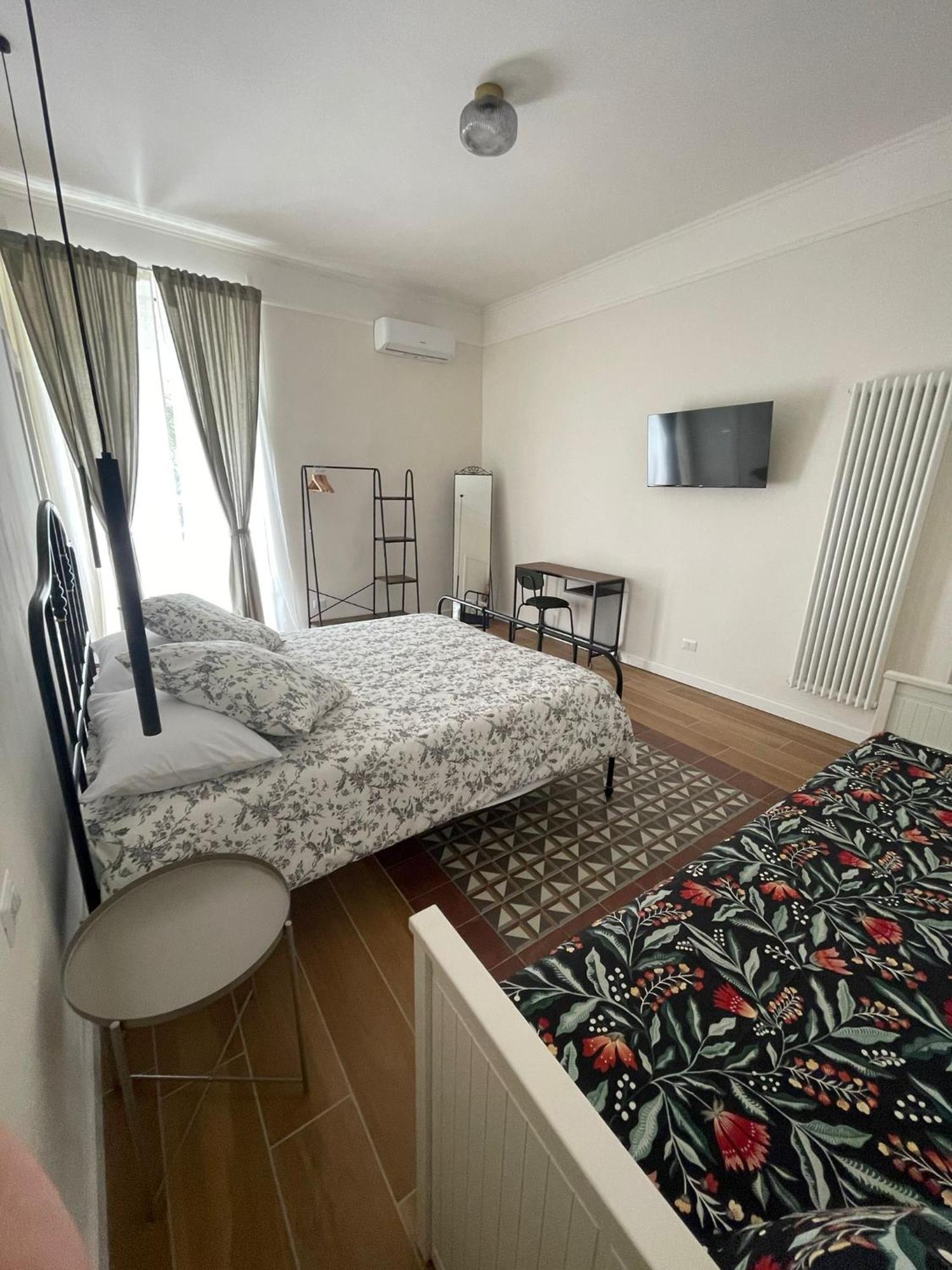 Casa Duchesca Bed & Breakfast Naples Exterior photo