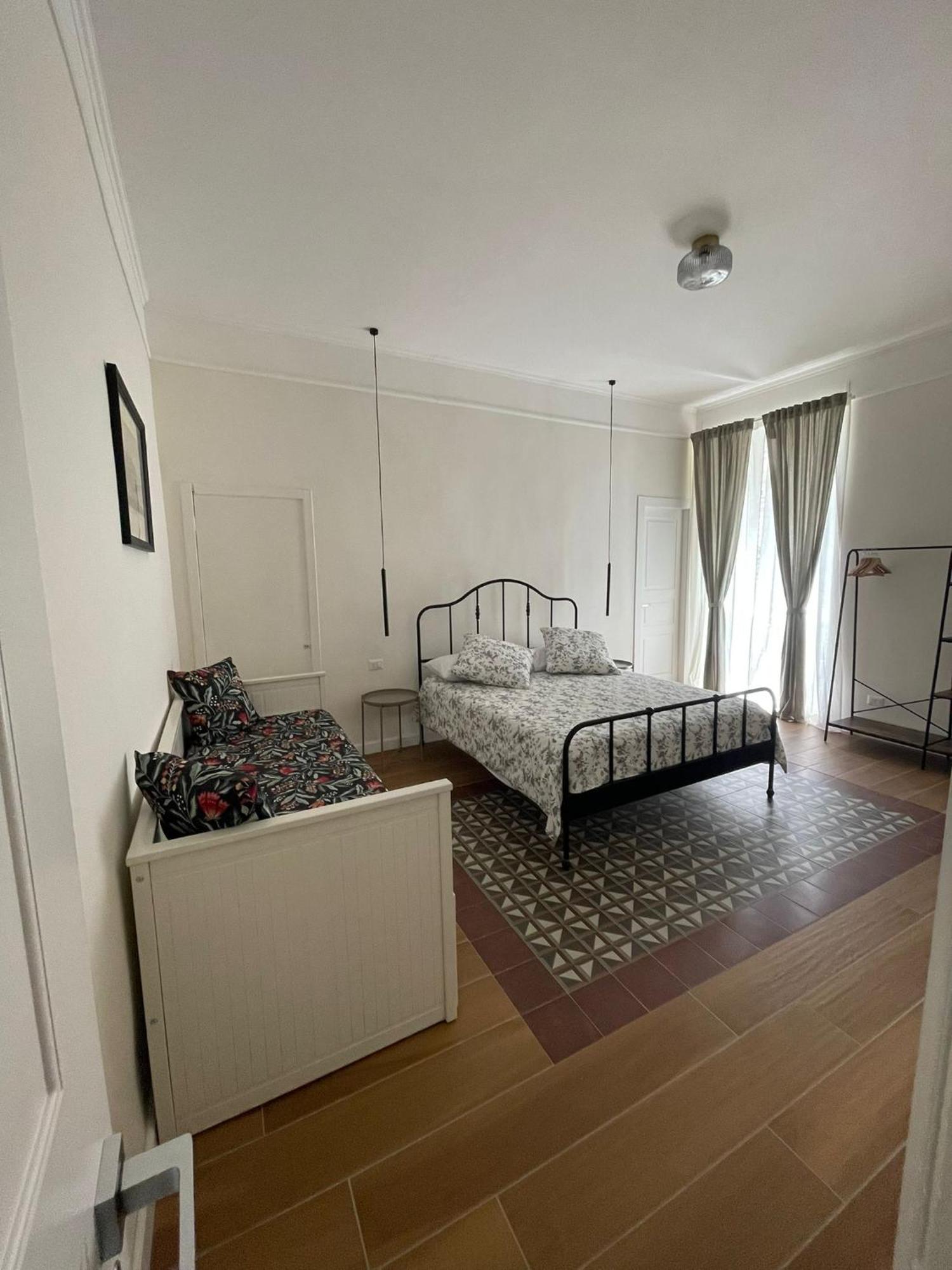 Casa Duchesca Bed & Breakfast Naples Exterior photo